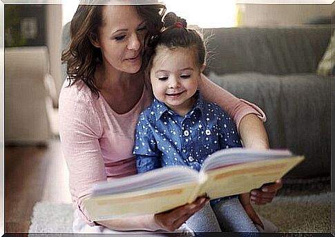 Benefits of reading stories to the little ones