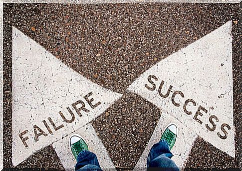 Feet stepping on the arrows of success and failure