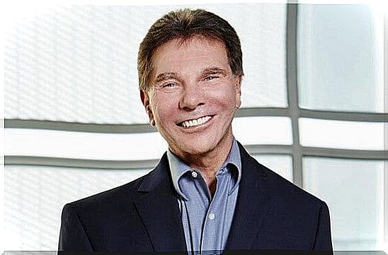 Robert Cialdini and the 6 principles of persuasion