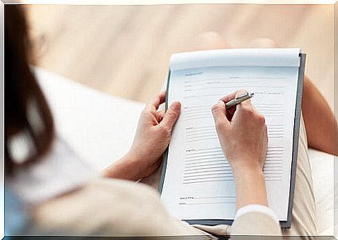 Woman making a report